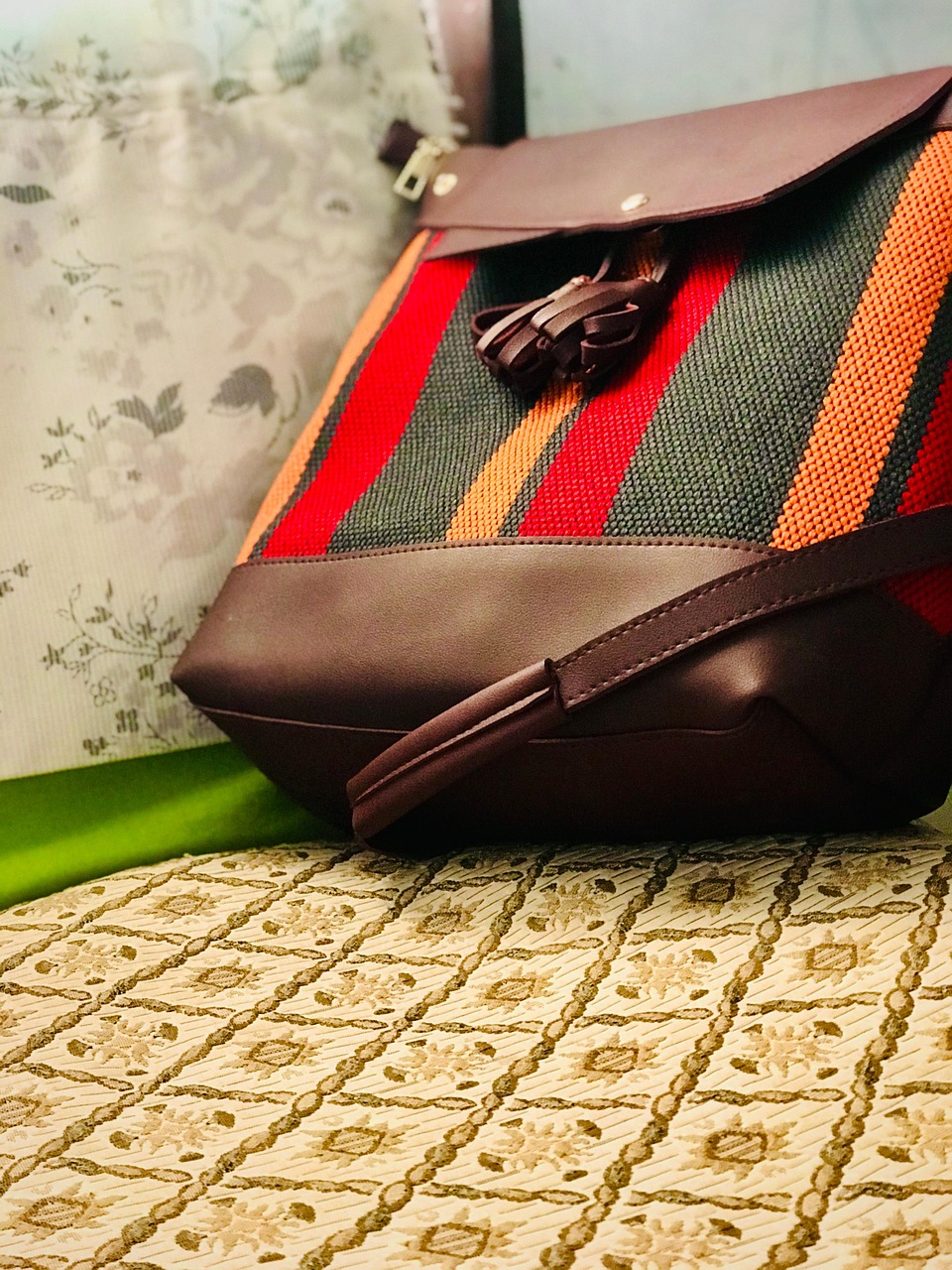 Shoulder Bags