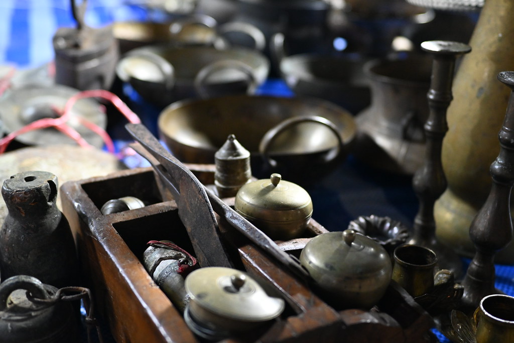 Brass pot
